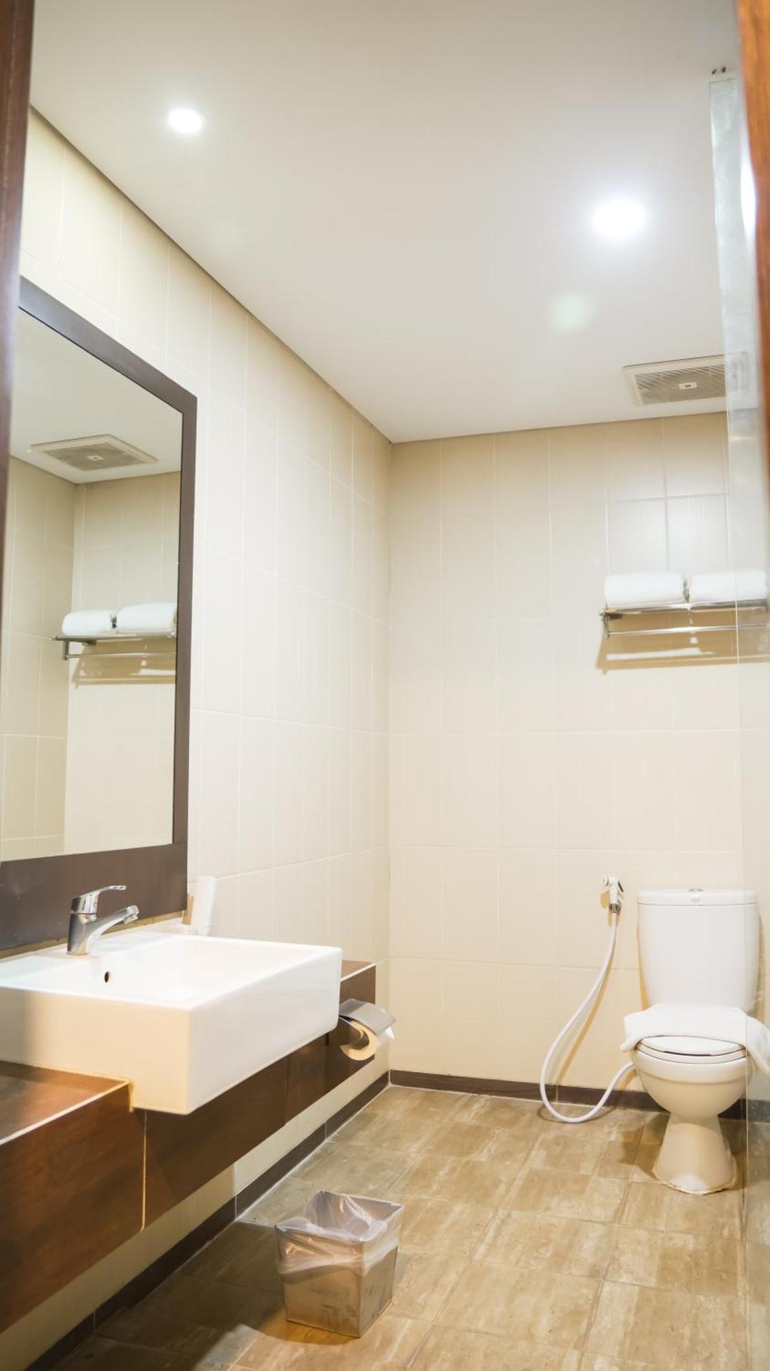 Tasneem Hotel Malioboro Yogyakarta Exterior foto