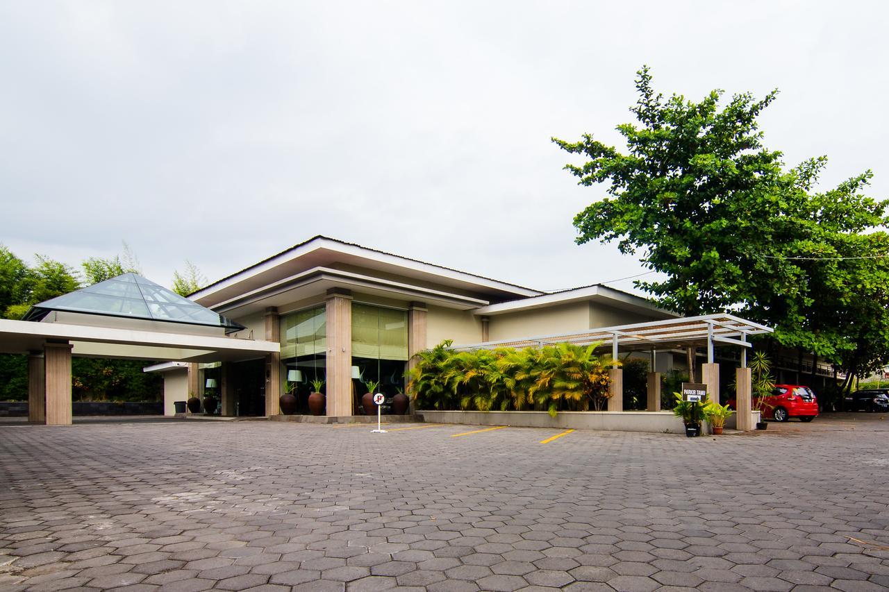 Tasneem Hotel Malioboro Yogyakarta Exterior foto